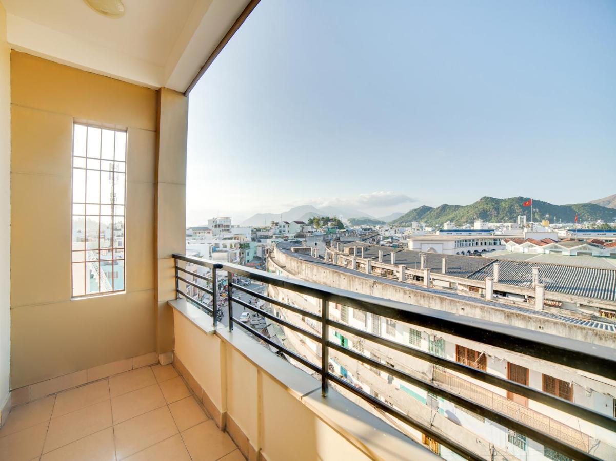 Oyo 563 Phu Thinh Hotell Nha Trang Exteriör bild